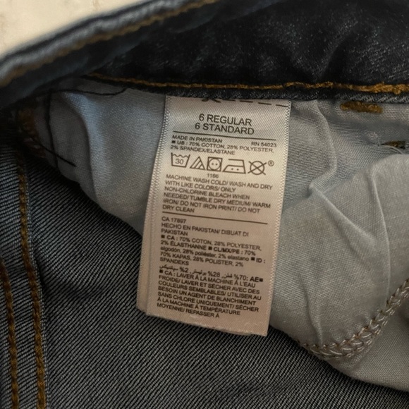 Mid rise skinny Old Navy jeans - Picture 3 of 3
